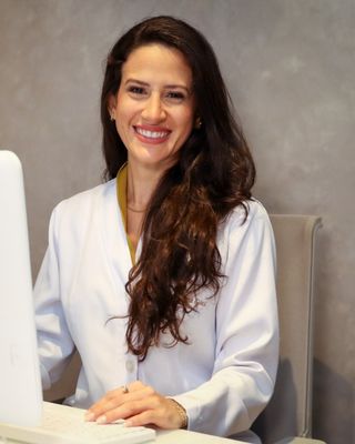 Dra. Ana Carolina de Ataíde Góes